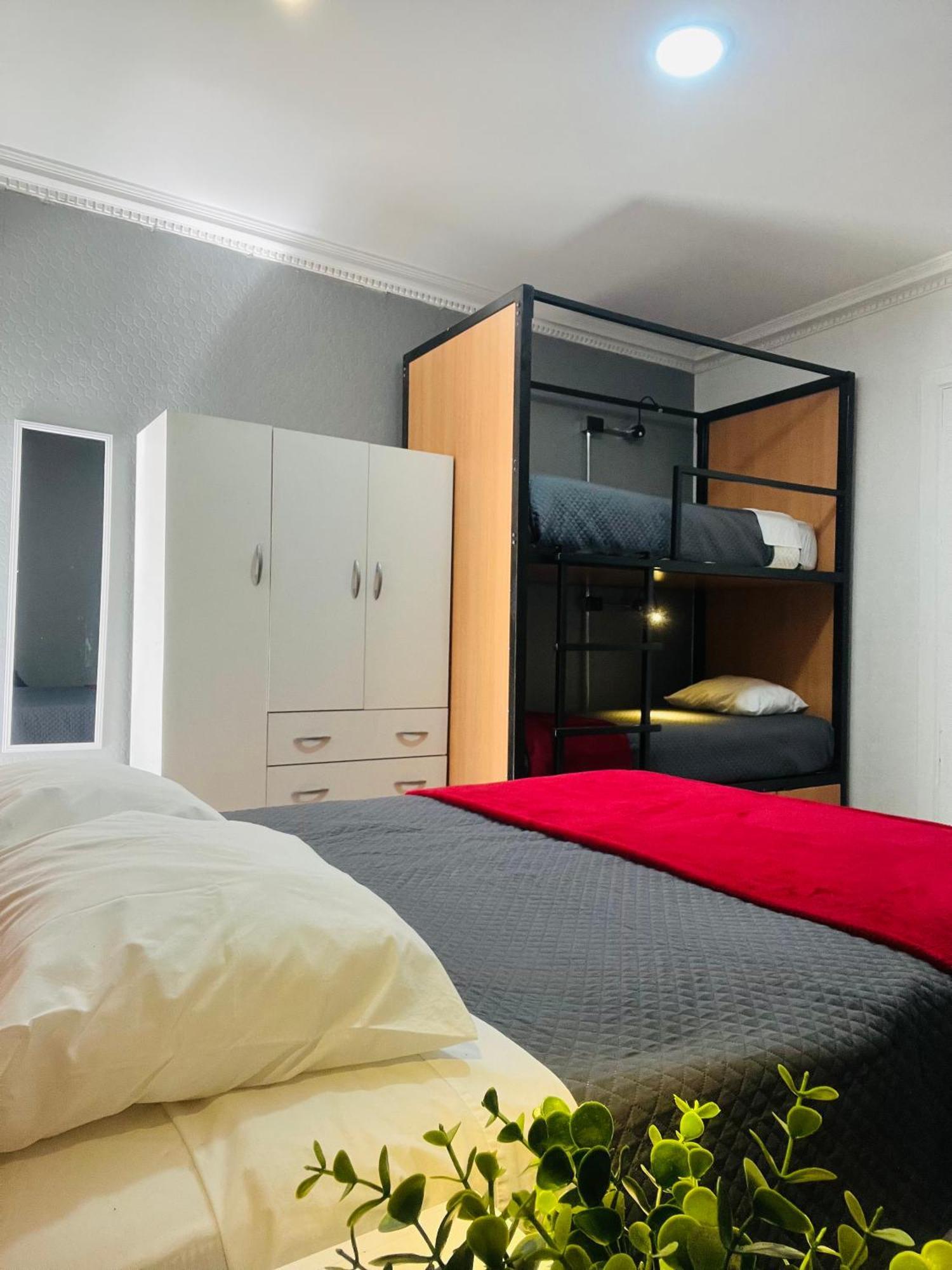 Enjoy Hostel Сантяго Екстериор снимка