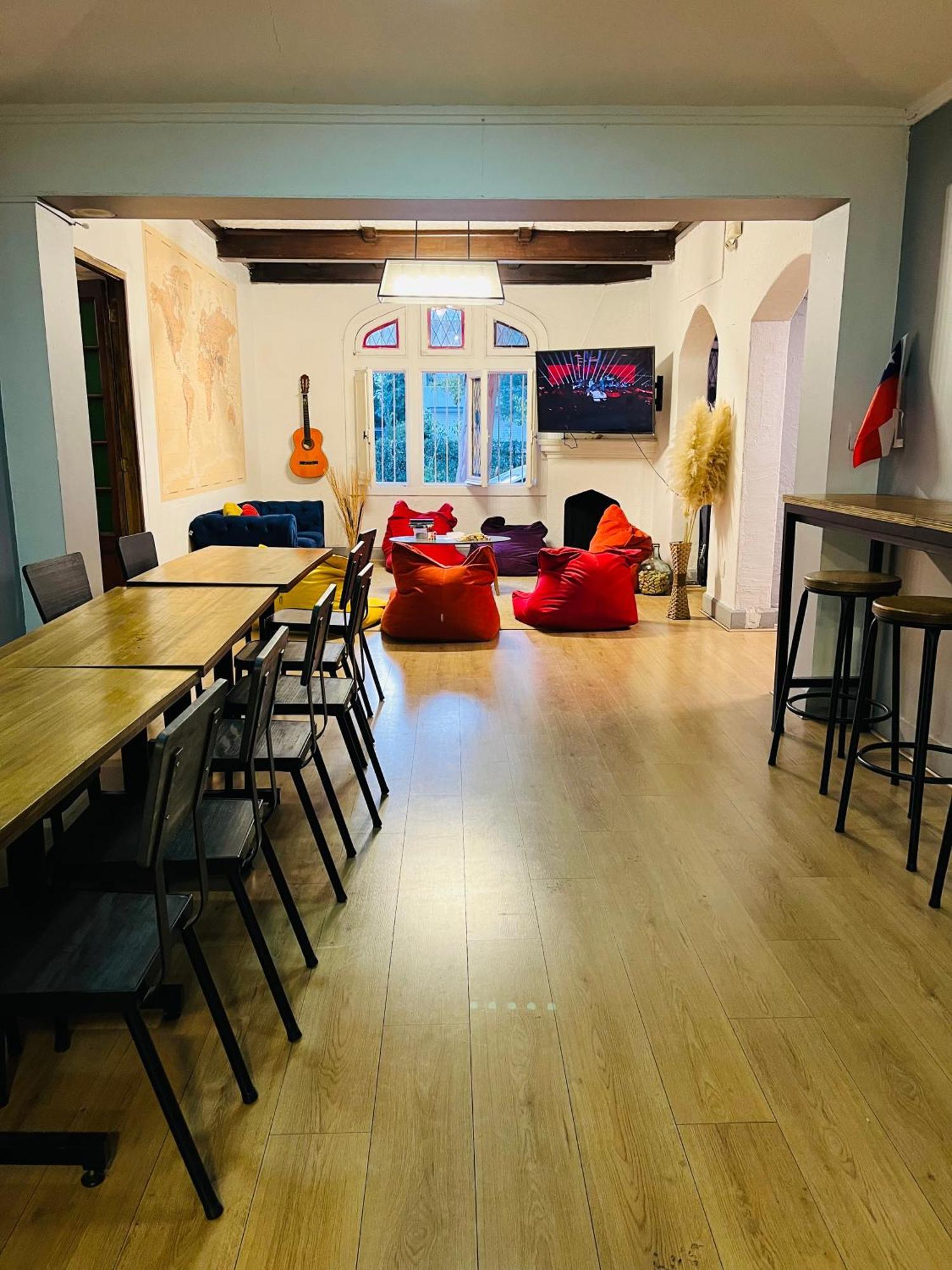 Enjoy Hostel Сантяго Екстериор снимка