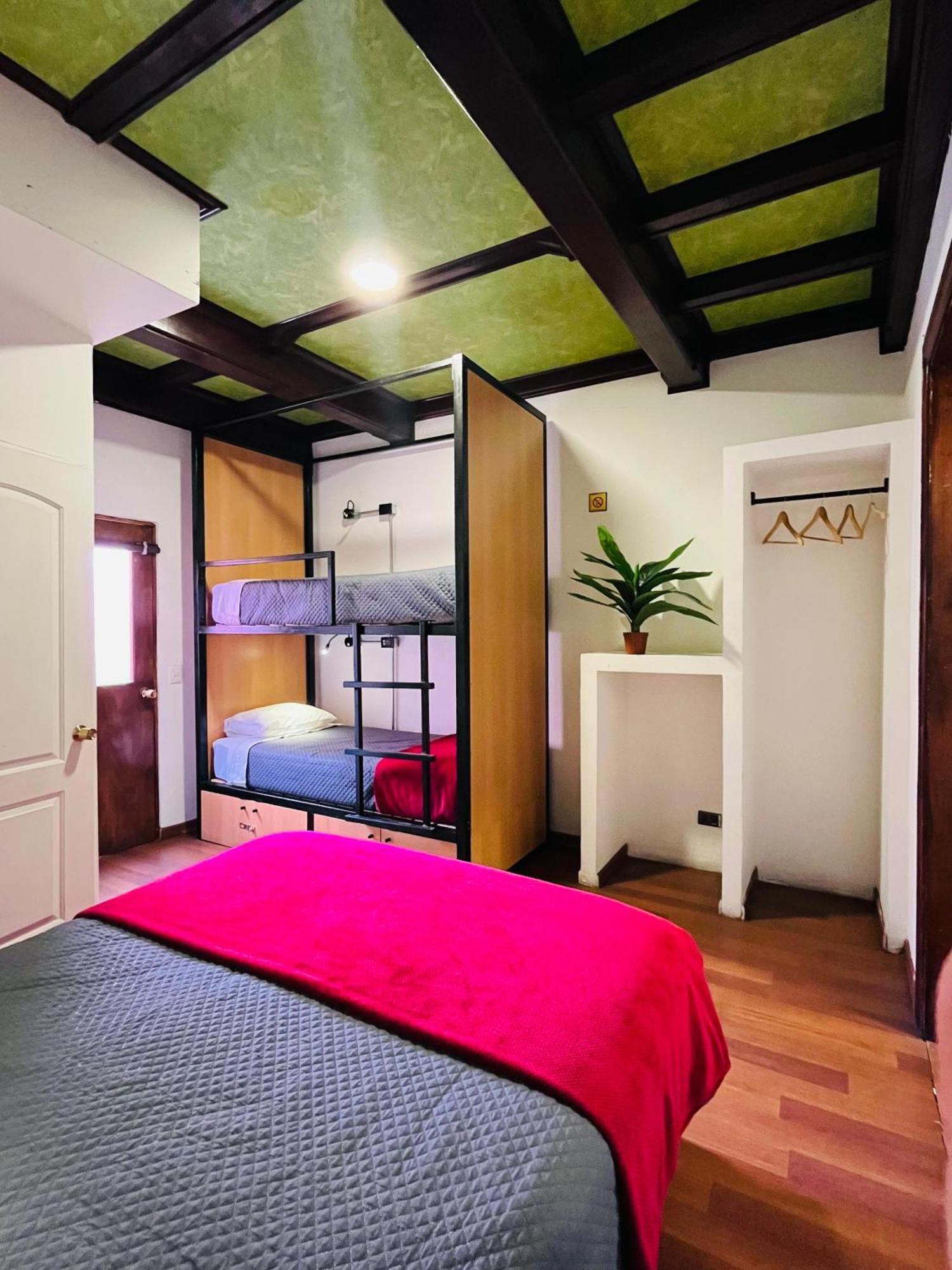 Enjoy Hostel Сантяго Екстериор снимка