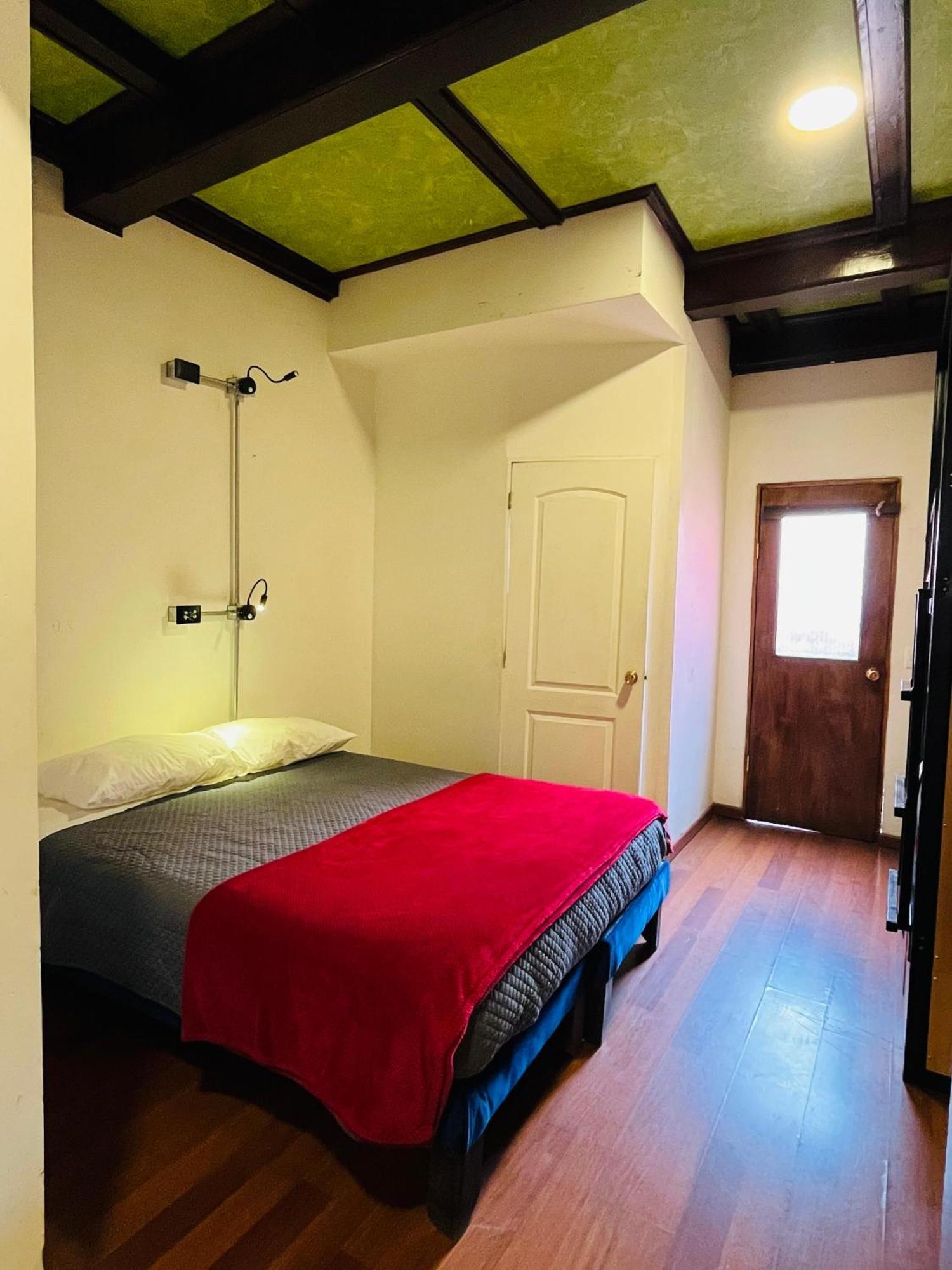 Enjoy Hostel Сантяго Екстериор снимка